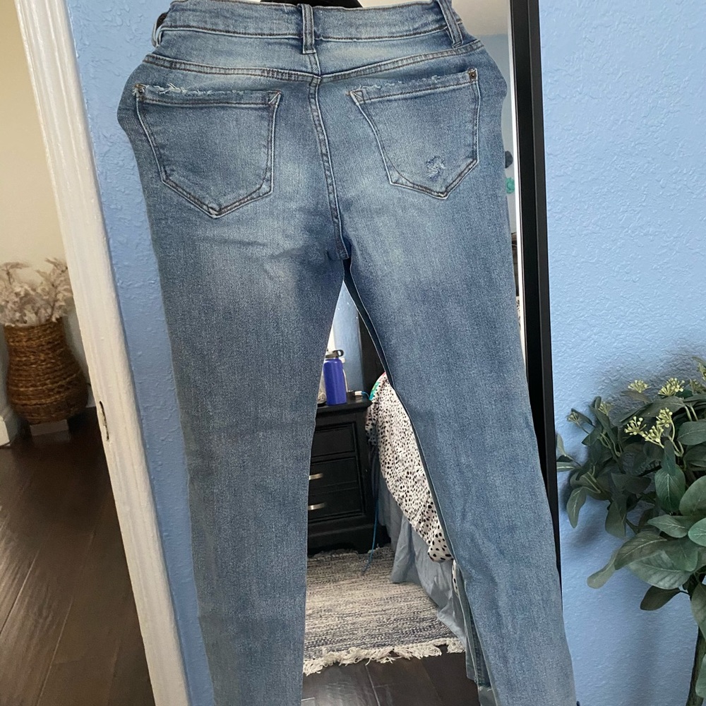 Light wash jeans brand is Kensie vintage luxe